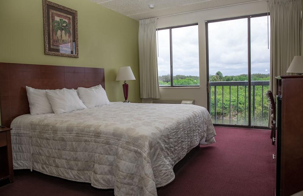 Port Labelle Inn & Conference Center photo 8