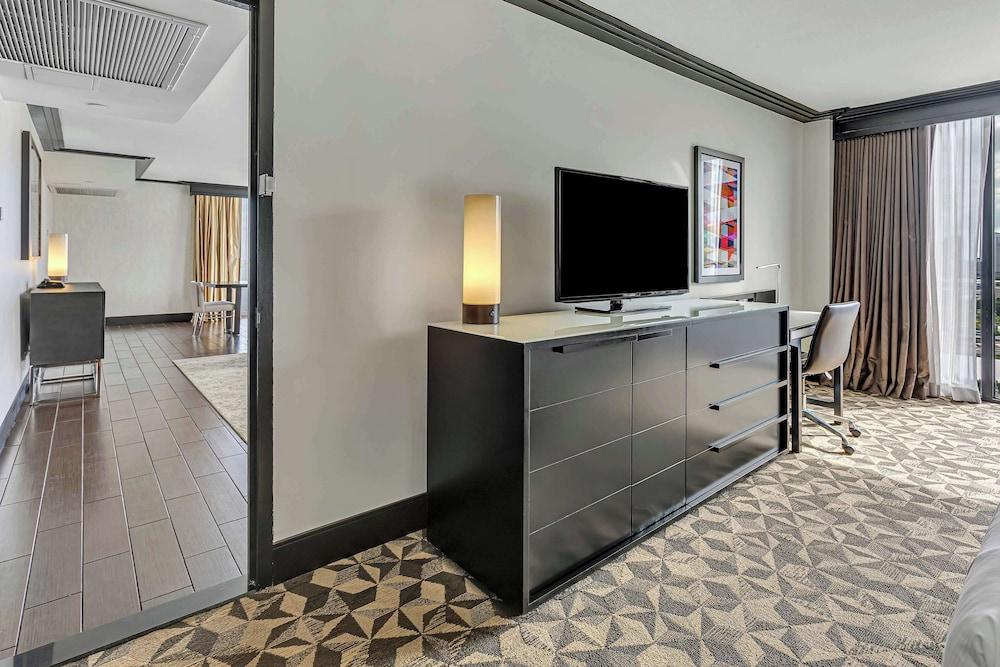 Hilton Miami Downtown photo 39