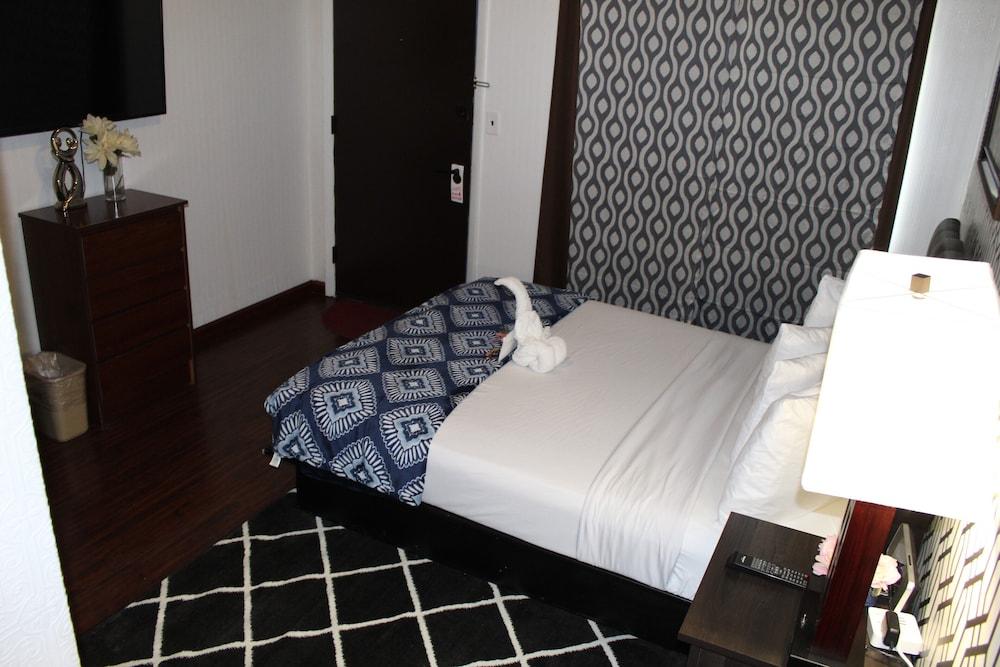 Arrowhead Motel photo 16