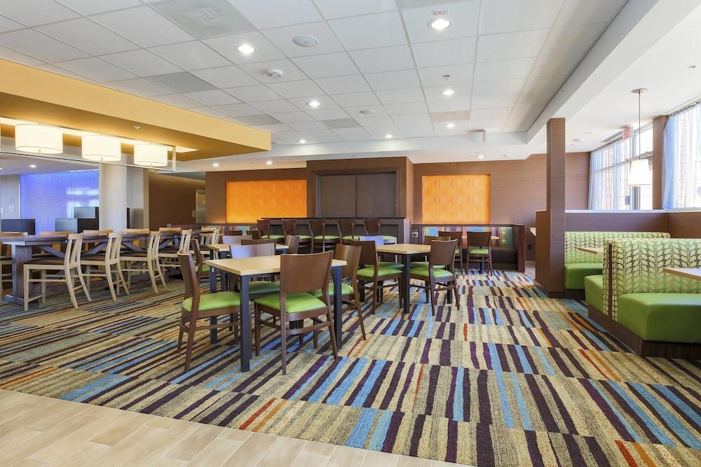 Fairfield Inn & Suites Pleasanton photo 22