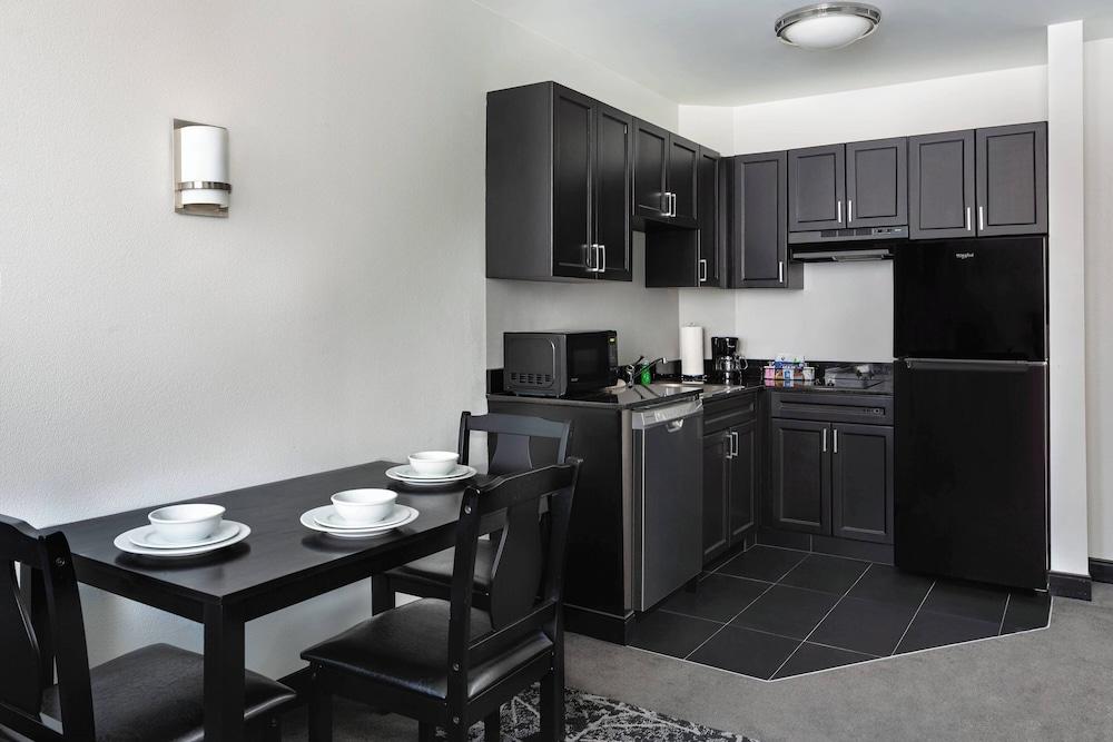 Residence Inn Philadelphia Center City photo 19