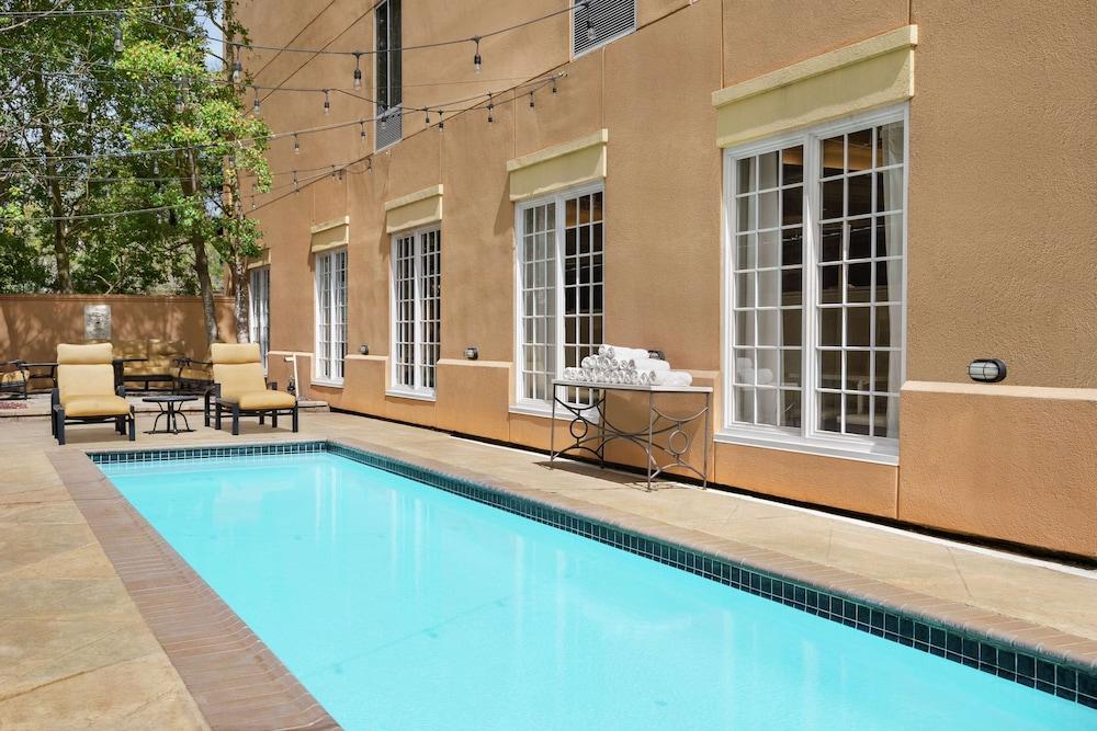 Hampton Inn New Orleans-St. Charles Ave./Garden District photo 13