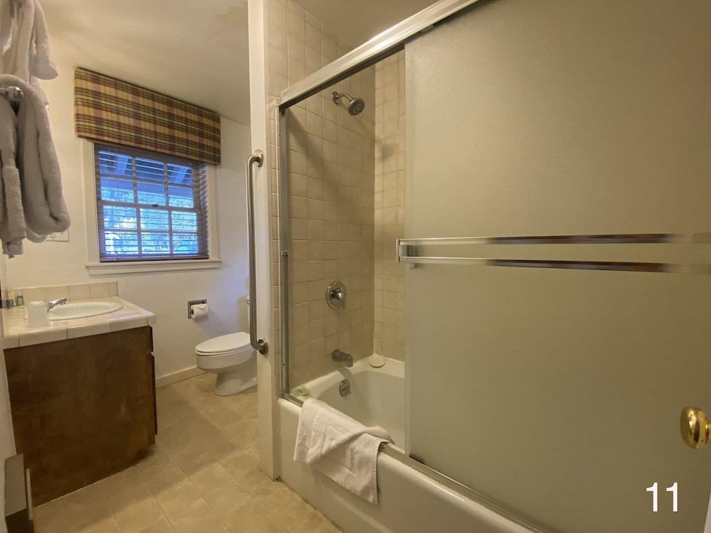 River Ranch Lodge & Restaurant photo 48