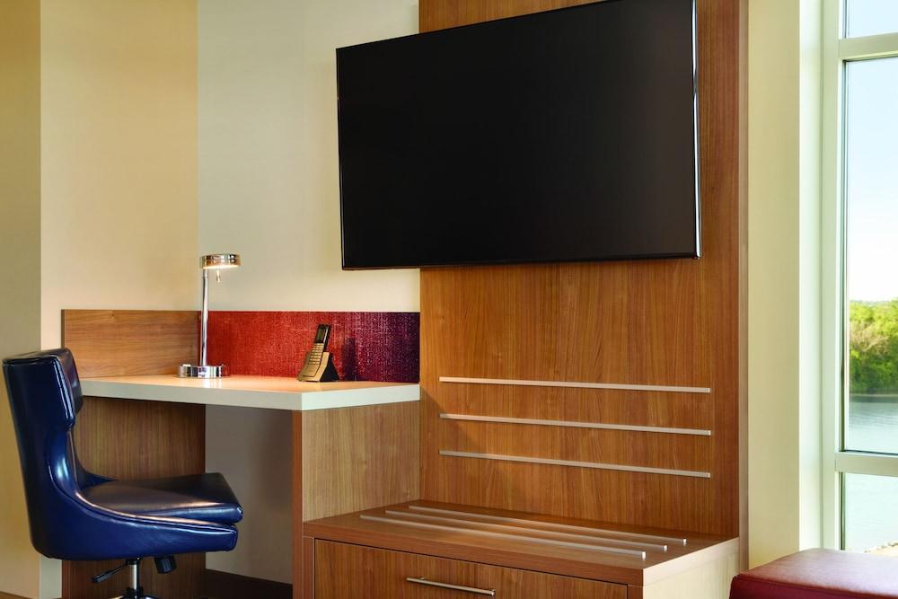The Landing Hotel at Rivers Casino & Resort photo 10