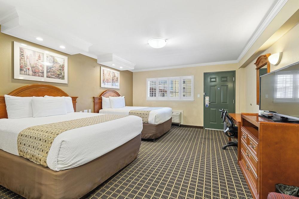 Alexis Park Hotel photo 25
