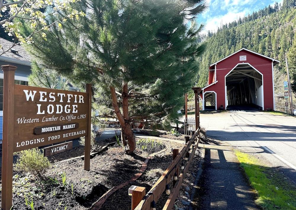 Westfir Lodge & Mountain Market photo 9