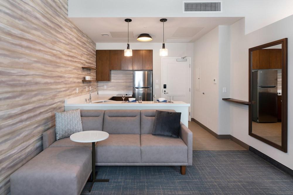Residence Inn by Marriott Marina del Rey photo 6