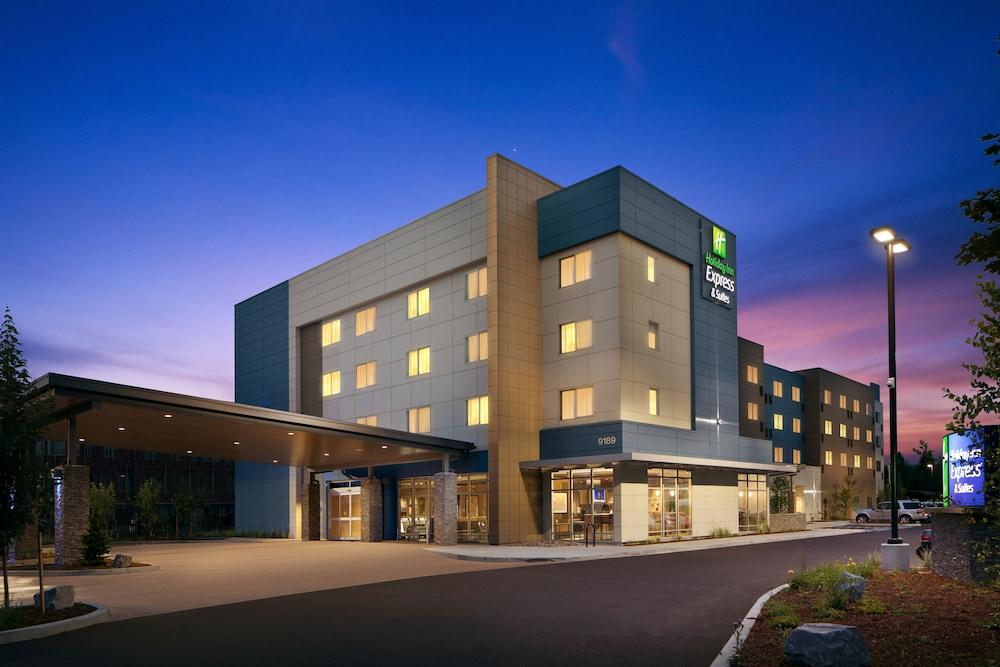 Holiday Inn Express & Suites Portland Airport - Cascade Stn by IHG photo 1