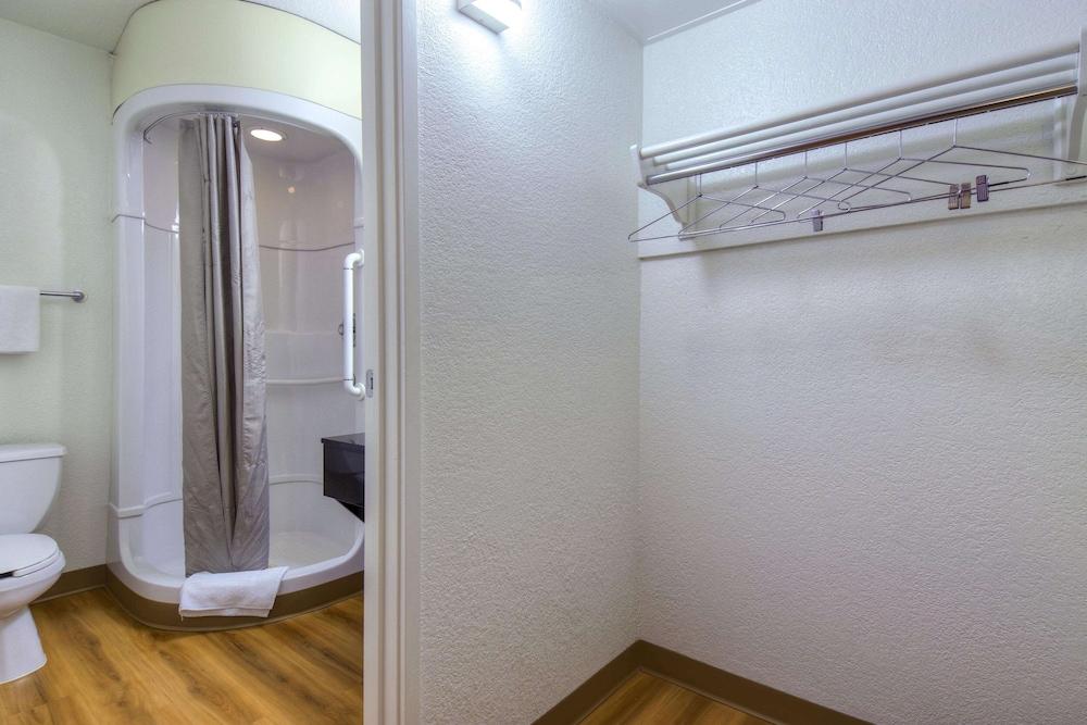 Motel 6 Riverside West - Jurupa Valley photo 16