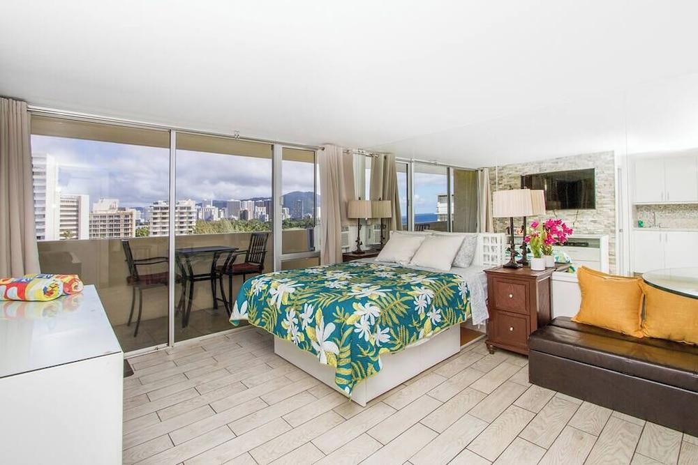 Diamond Head Beach Hotel photo 53