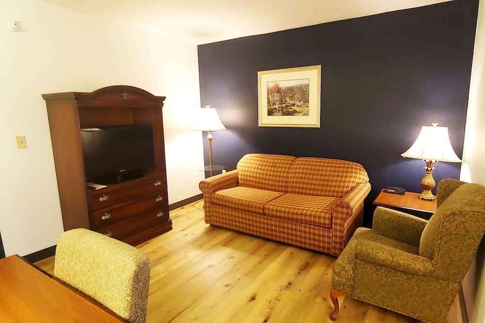 Wingate by Wyndham Youngstown/Austintown photo 17