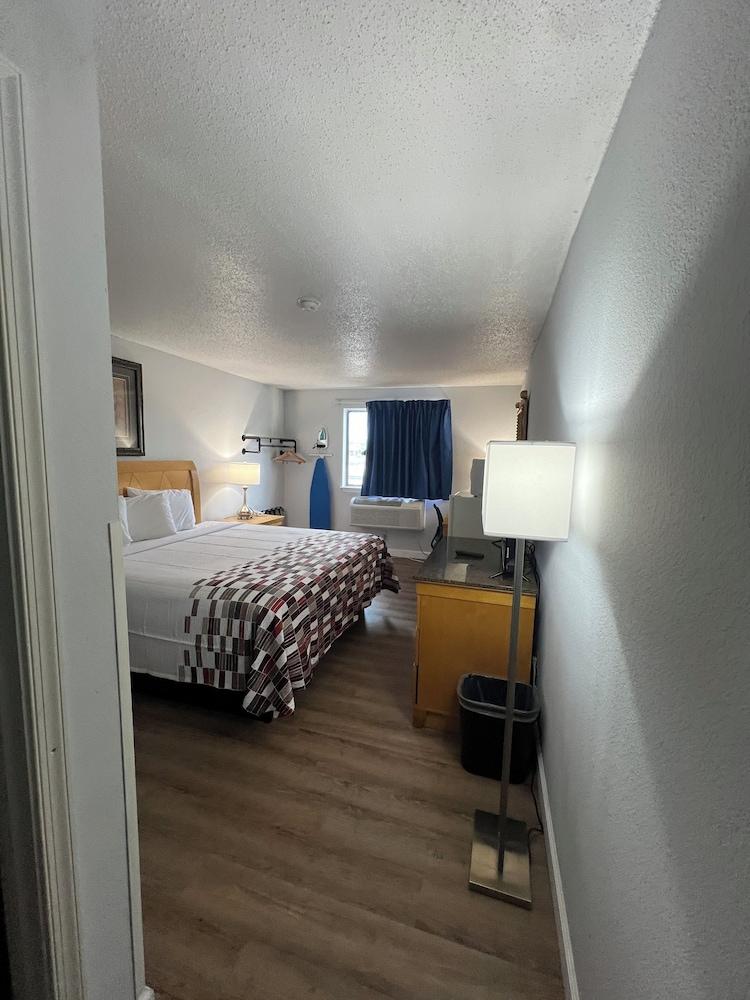 Economy 7 Inn - Norfolk photo 17