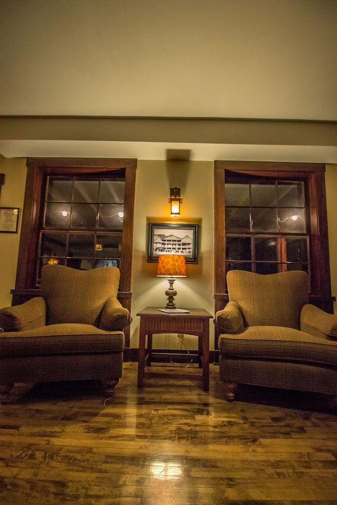Marys Lake Lodge Mountain Resort and Condos photo 5
