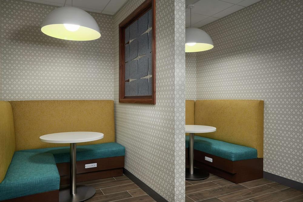 Hampton Inn by Hilton Burley photo 29