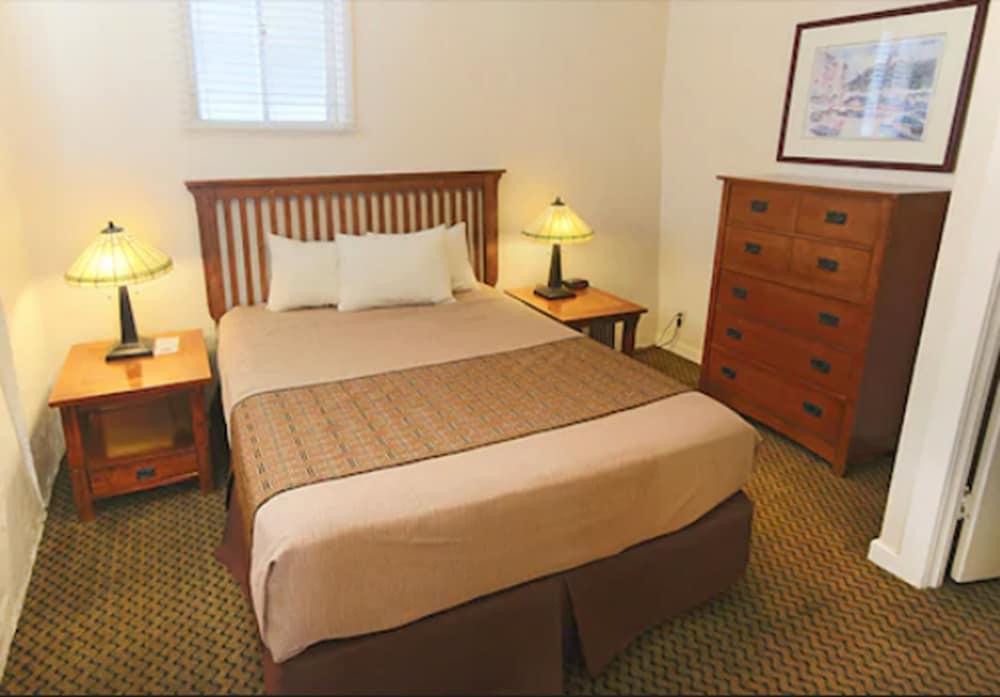 Capitola Venetian Hotel photo 13