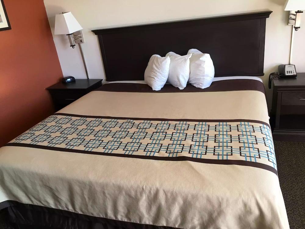 Americas Best Value Inn Hobbs photo 7