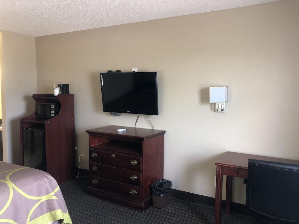 Quality Inn Neosho photo 31