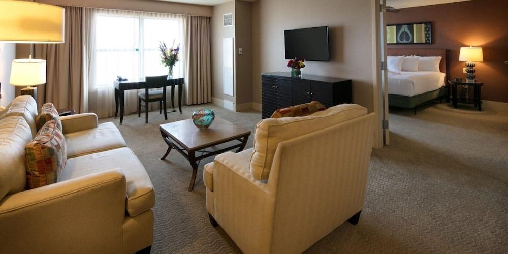 Isle Casino Hotel - Bettendorf photo 46