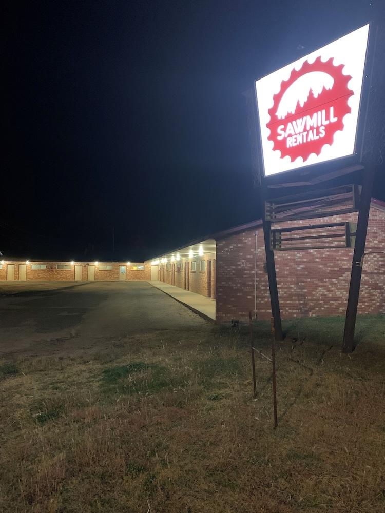 Sawmill Lodges Motel photo 14