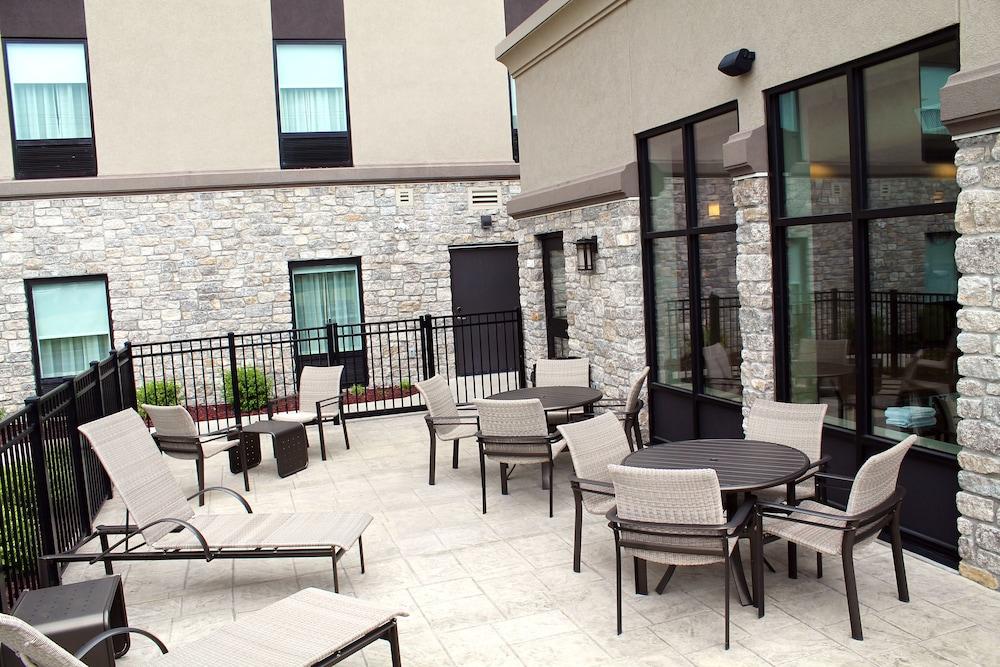 Hampton Inn Cape Girardeau I 55 East photo 76