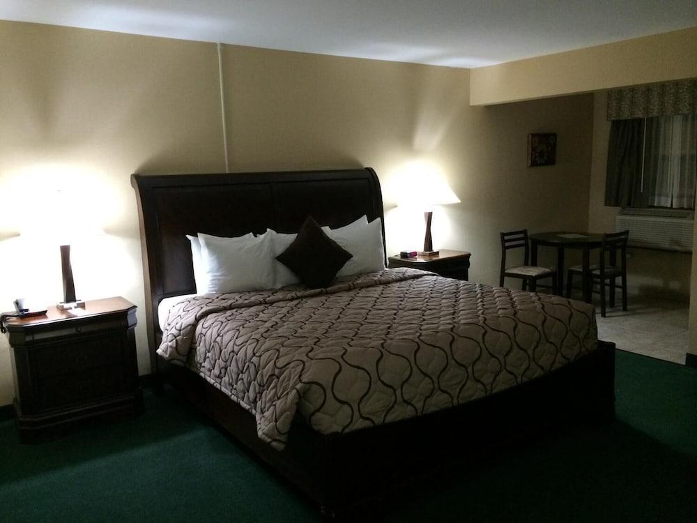 Pacer Inn And Suites Delaware photo 10