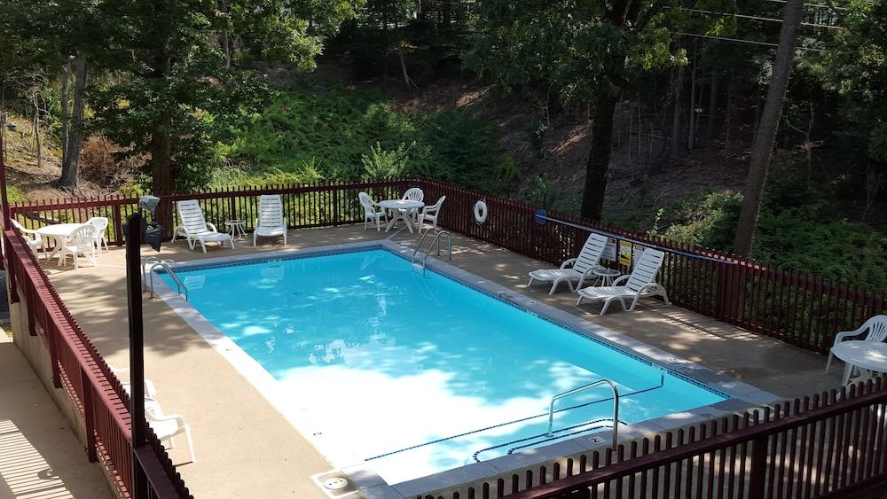 Ozarka Lodge photo 4