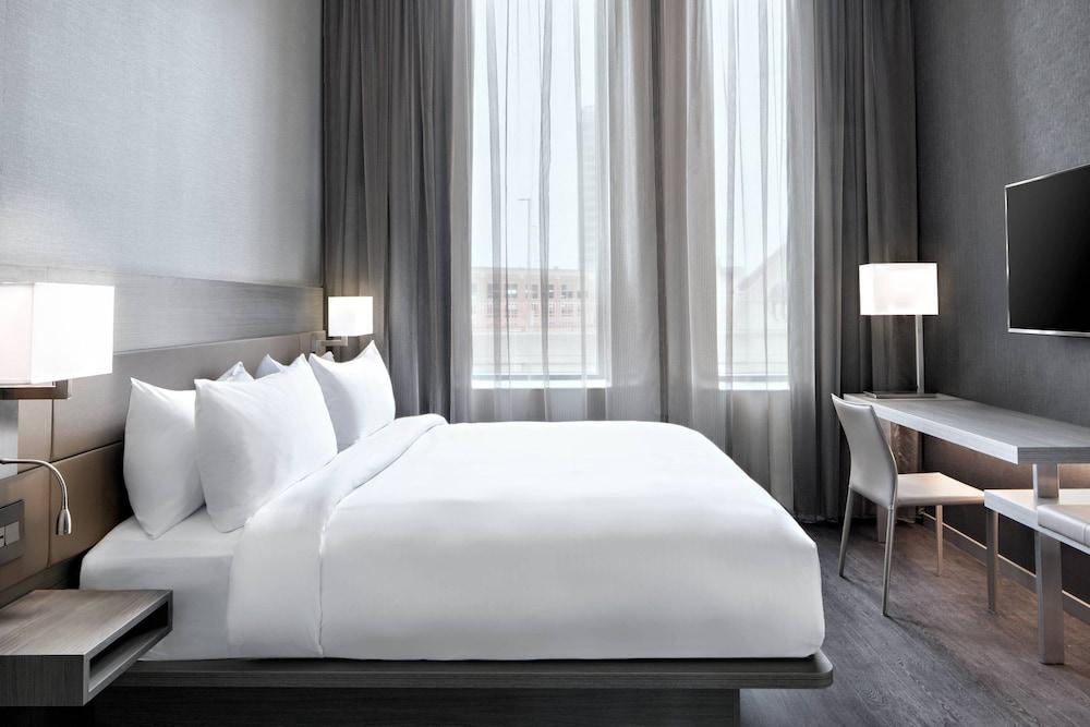 AC Hotel by Marriott Grand Rapids Downtown photo 11