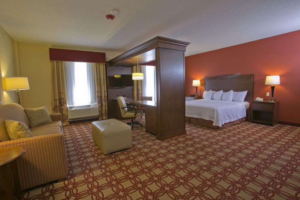 Hampton Inn & Suites Wiggins photo 18