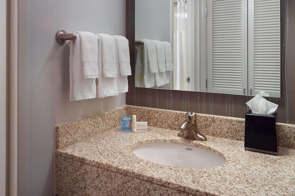 Sonesta Select Atlanta Airport photo 11