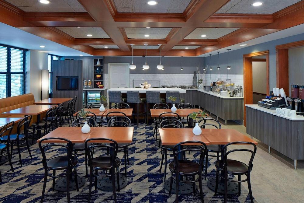 Residence Inn Minneapolis Downtown at The Depot by Marriott photo 27