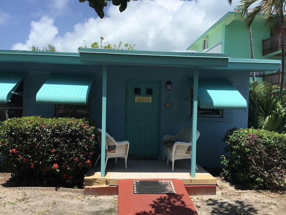 Edgewater Lodge photo 18