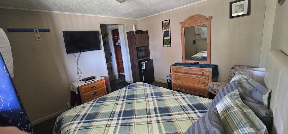 River Country Motor Lodge photo 7