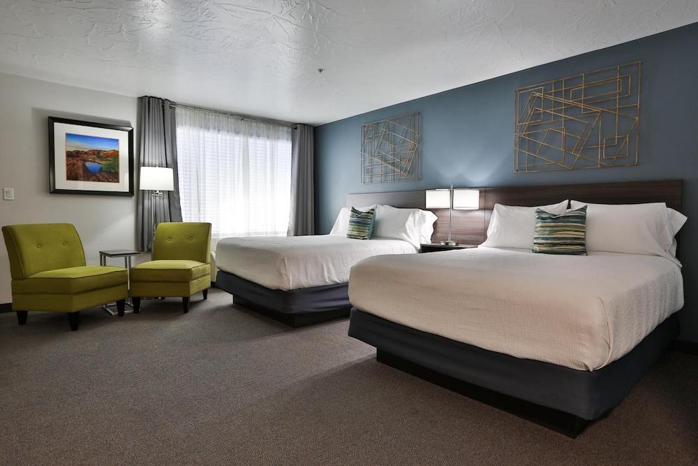Chalet Motel photo 19