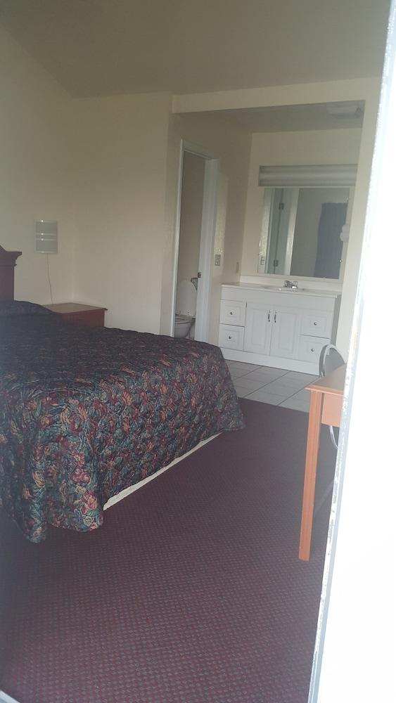 American Inn photo 3