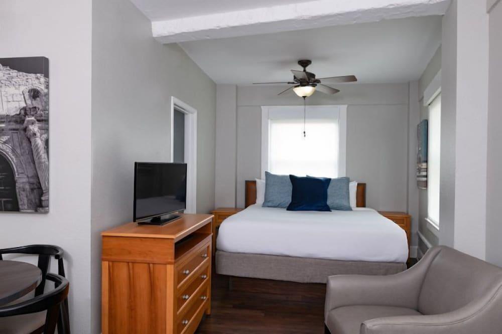 Club Wyndham Riverside Suites photo 5