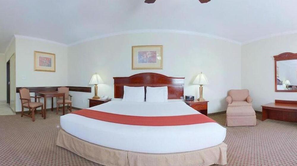 Holiday Inn Express & Suites Houston East, by IHG photo 18
