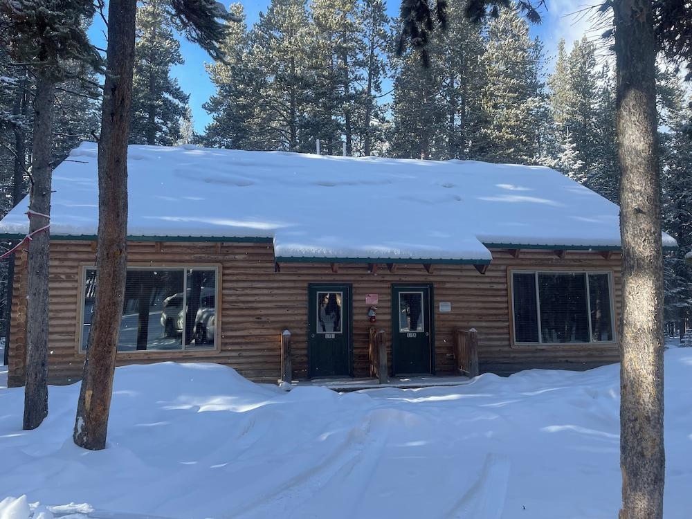 Bear Lodge Resort photo 14