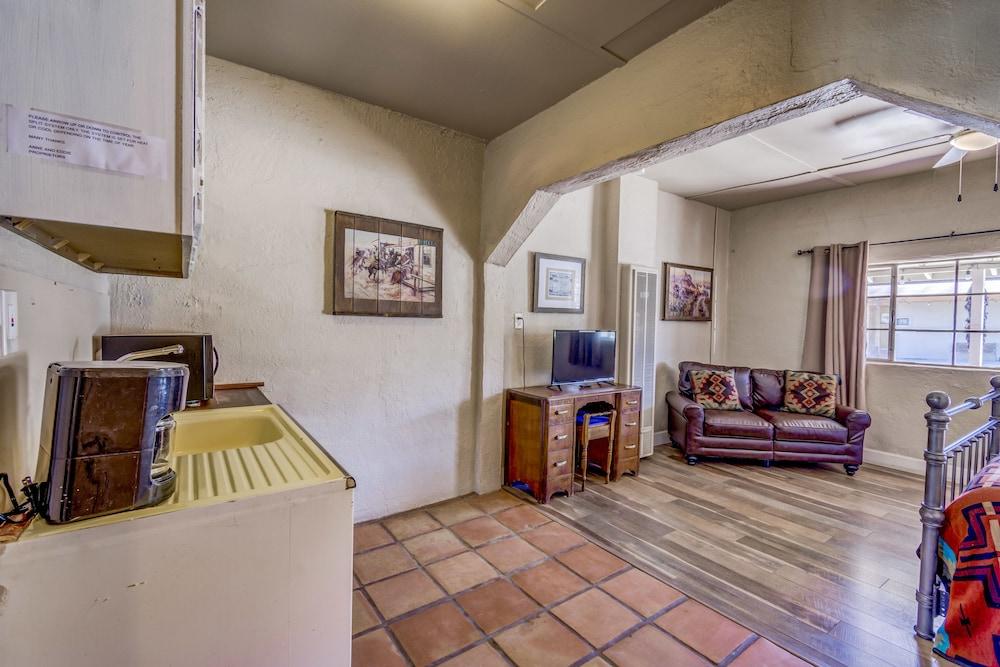 Tombstone San Jose House photo 15