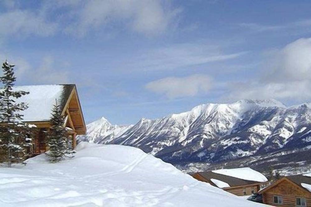 Cowboy Heaven Cabins photo 21