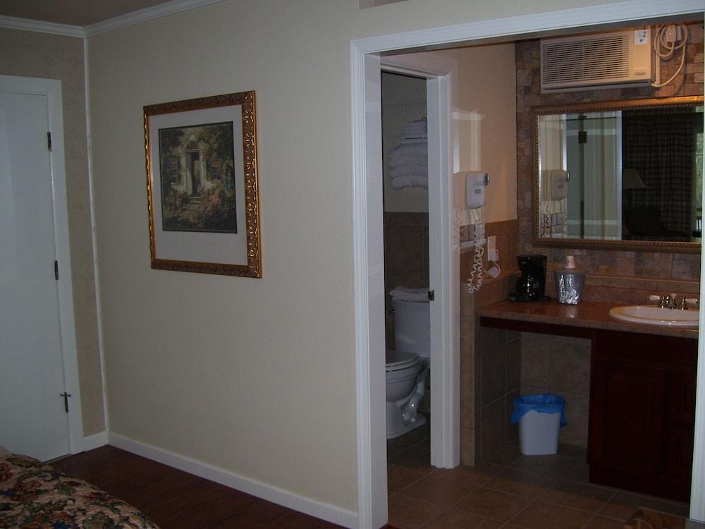Townsend Gateway Inn photo 20