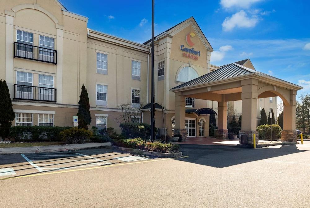 Comfort Suites Near University photo 47