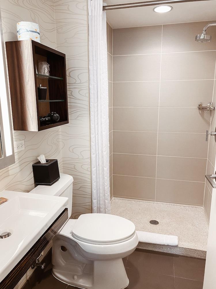Hotel Felix River North/Magnificent Mile photo 18