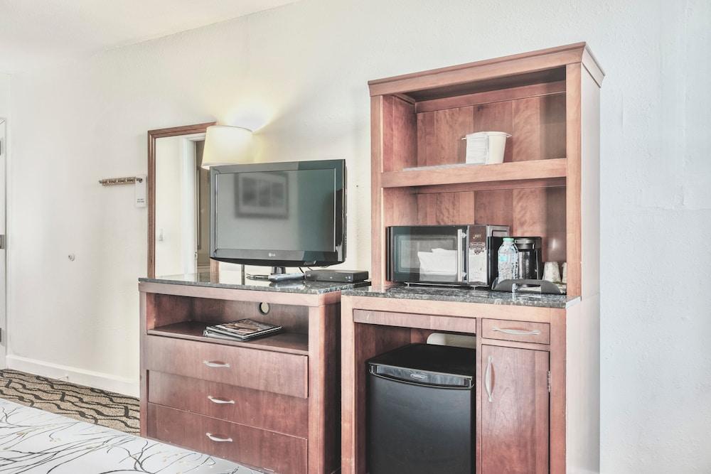 Ocean Sands Beach Boutique Inn - Stay At the Beach photo 25