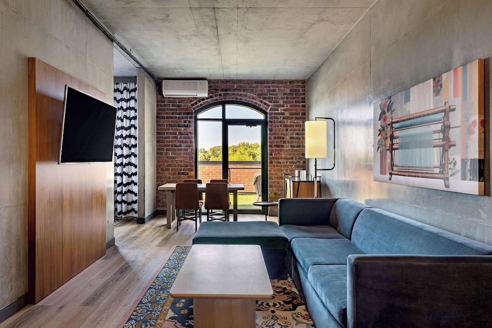 The Loom Hotel, Tapestry Collection by Hilton photo 87