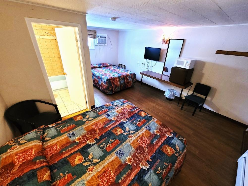 Norman Motel photo 16