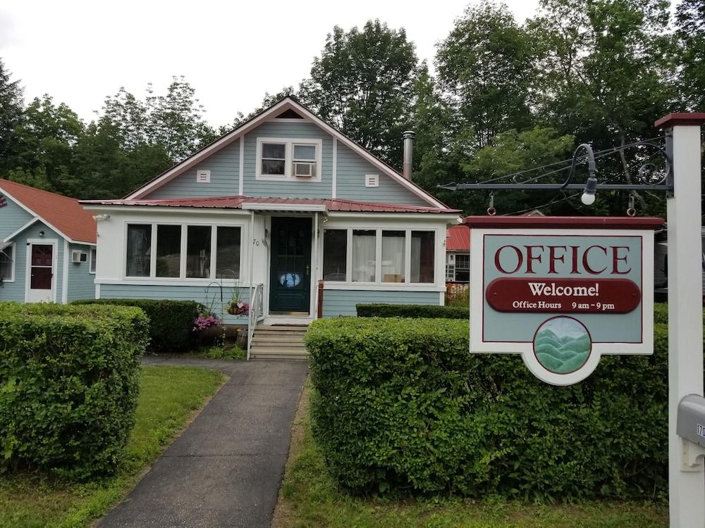 White Mountain Motel And Cottages photo 59