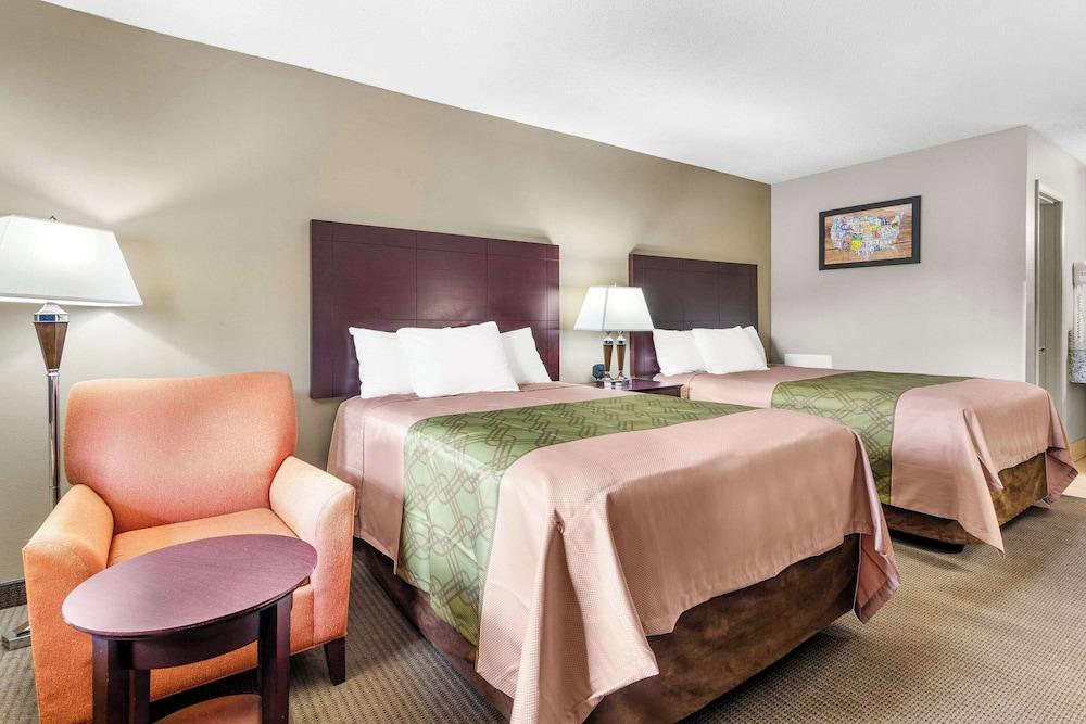 Brentwood Inn & Suites photo 26
