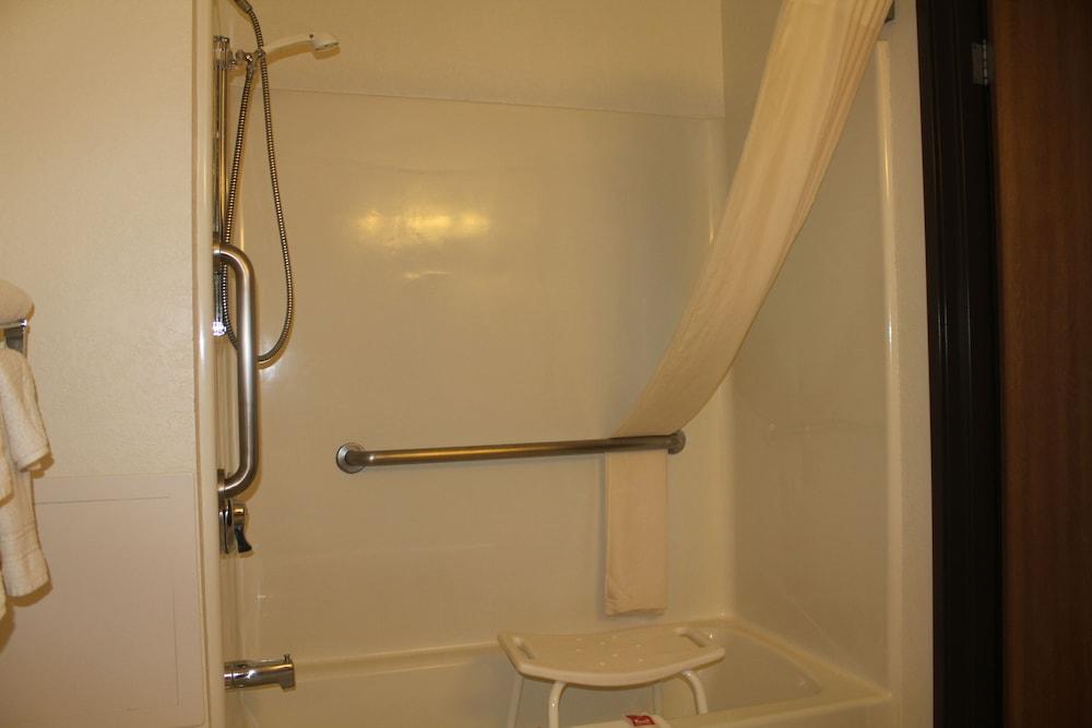 Econo Lodge Oacoma - Chamberlain West photo 42