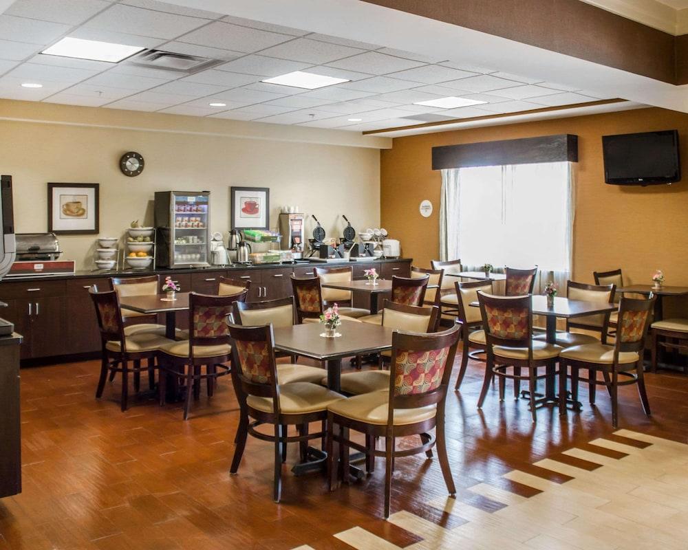 Comfort Suites Lewisburg near University photo 22
