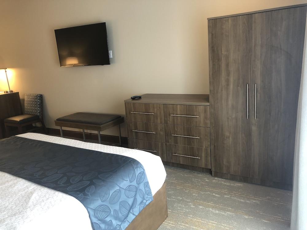 Kodiak Compass Suites photo 13